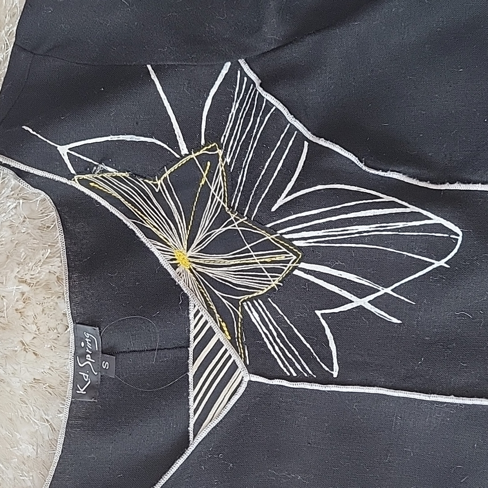 KD Spring Top - Picture 3 of 4